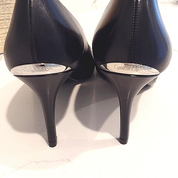 Calvin Klein Signature Stiletto Heels 👠 NWT - Picture 12 of 12